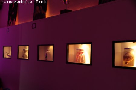 Crazy Colombian House Werbeplakat