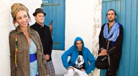 Watcha Clan Werbeplakat